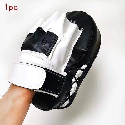 Sac de frappe, gants de boxe